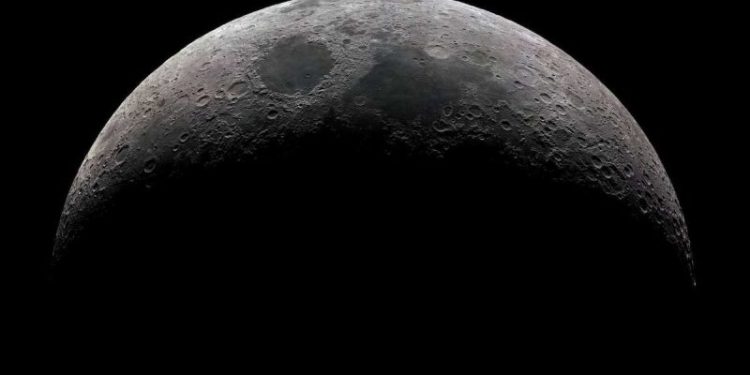 Lunar Mining Set to Favor Established Miners Over Startups, Analyst Says